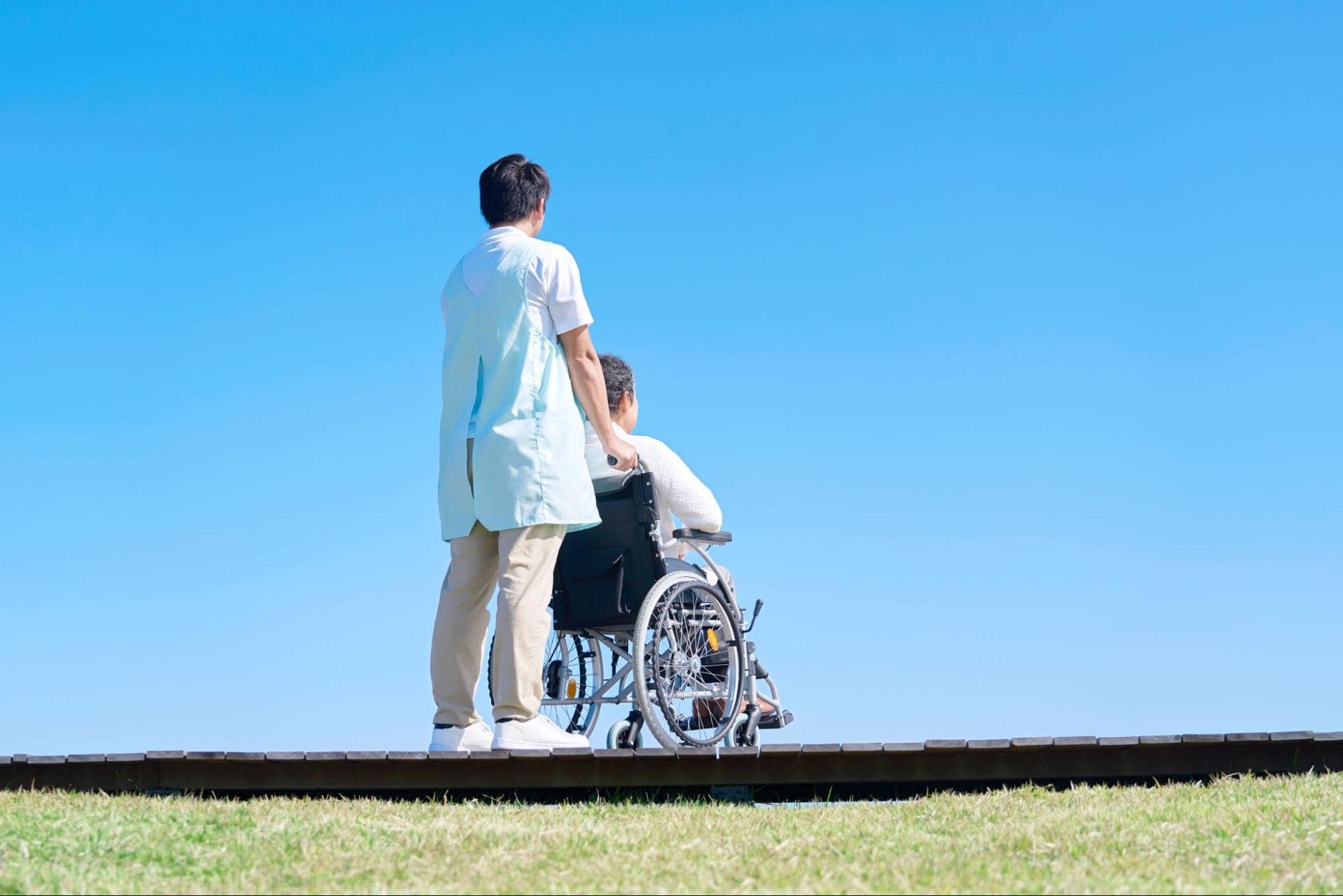 介護職に転職して後悔しやすい人の特徴