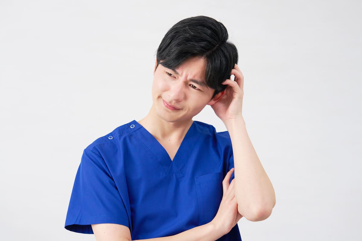 介護士の給料が「安い」「上がらない」と言われる3つの理由